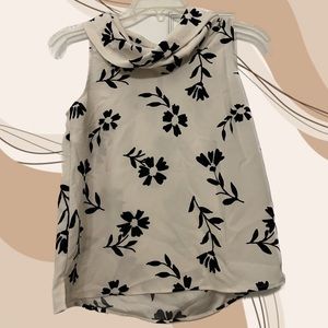 Ann Taylor womans sleeveless blouse petite xxs